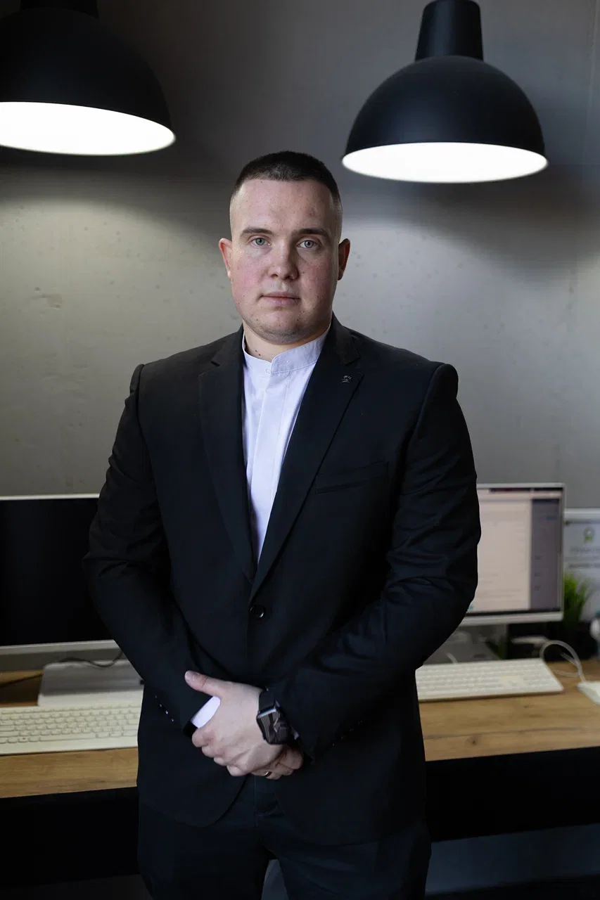 Алексей Мельников